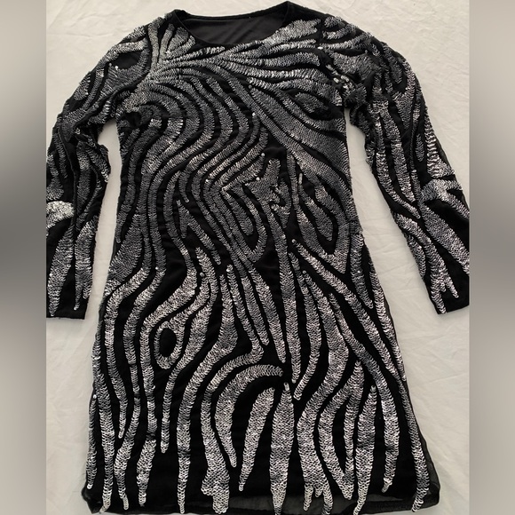 Black silver metallic Beaded sequin Dress long sleeve mini size 6 zebra print - Picture 11 of 11